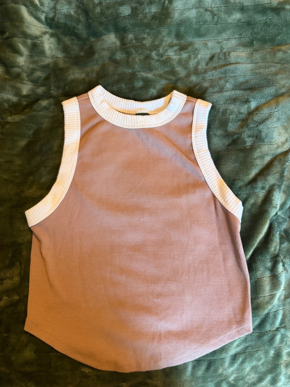 Sleeveless Rib Tank Top - Mauve with White Trim